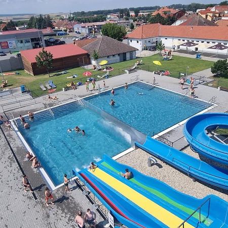Apartman Viktorie Mikulov Eksteriør billede