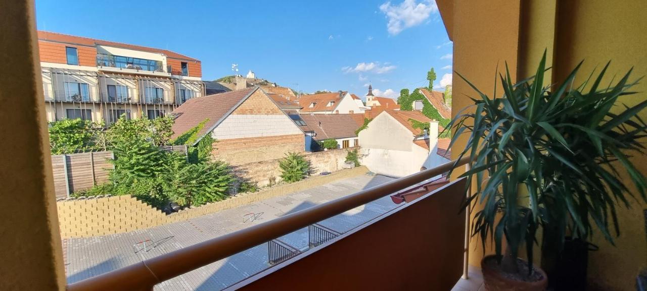 Apartman Viktorie Mikulov Eksteriør billede