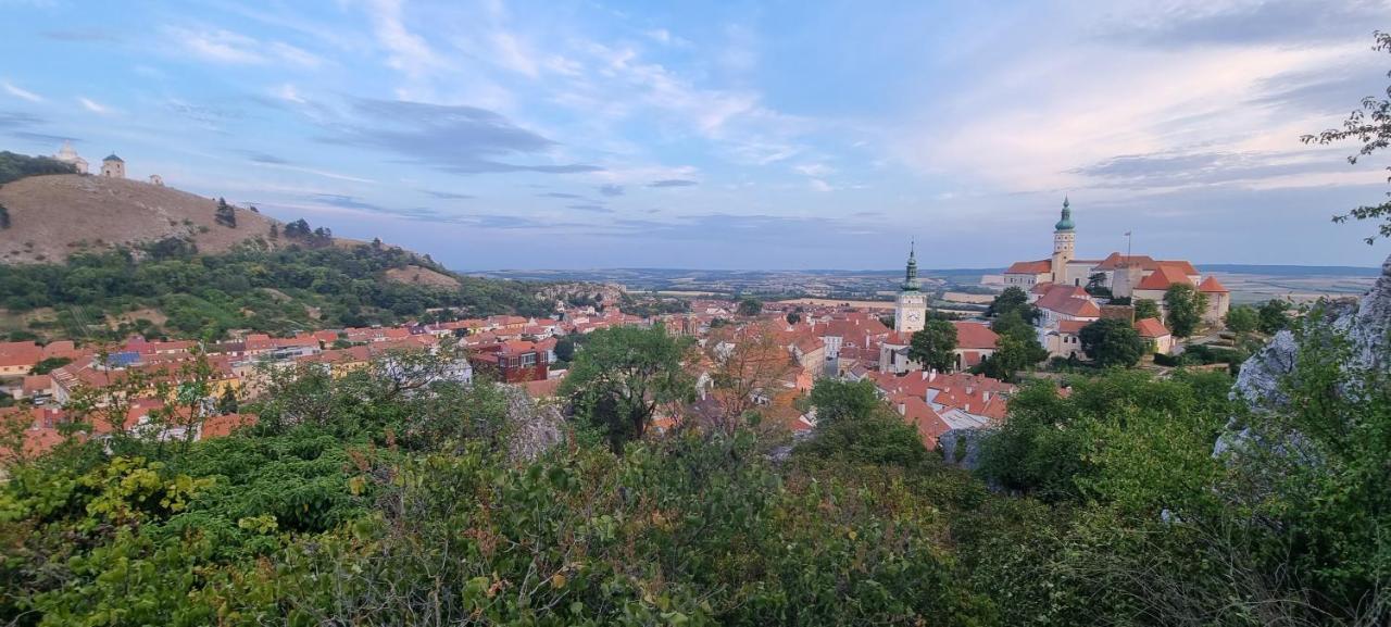 Apartman Viktorie Mikulov Eksteriør billede